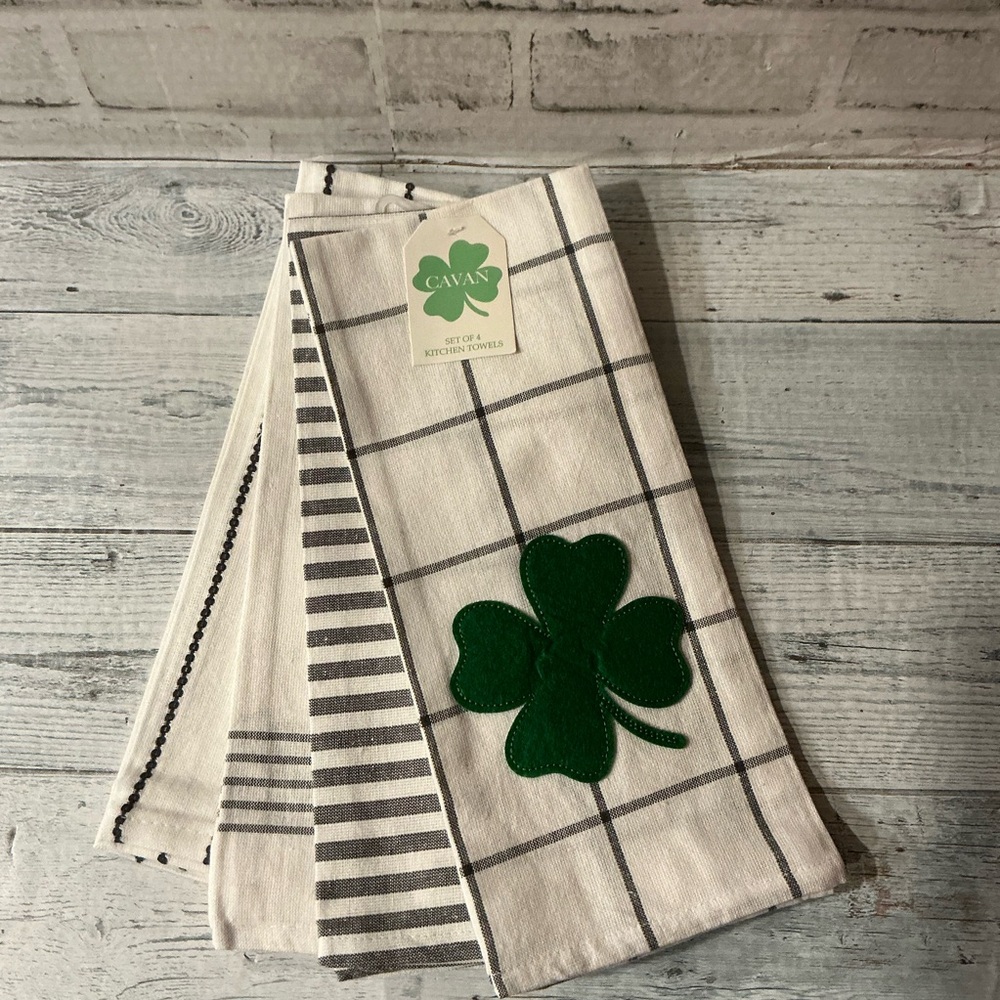 KAF HOME 4Pk 18x28 Shamrock Kitchen Towels